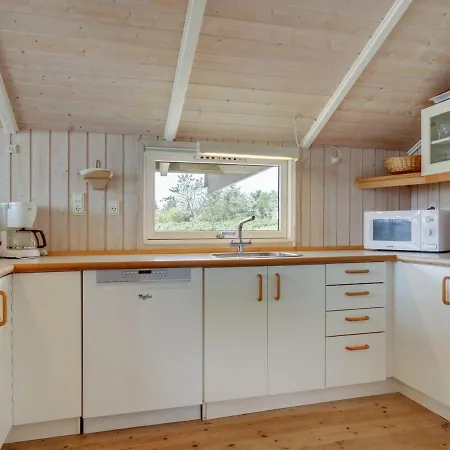 Holiday home Eddi - 550m From The Sea In Nw Jutland By Interhome