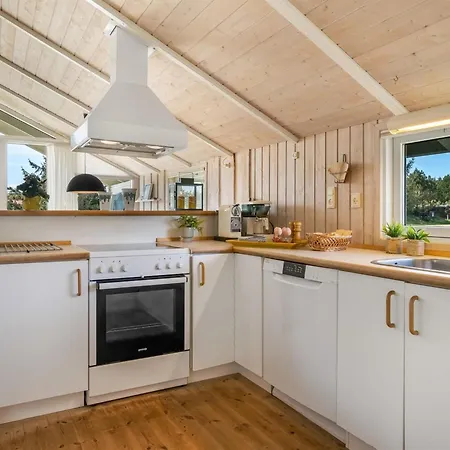 Eddi - 550m From The Sea By Interhome Løkken